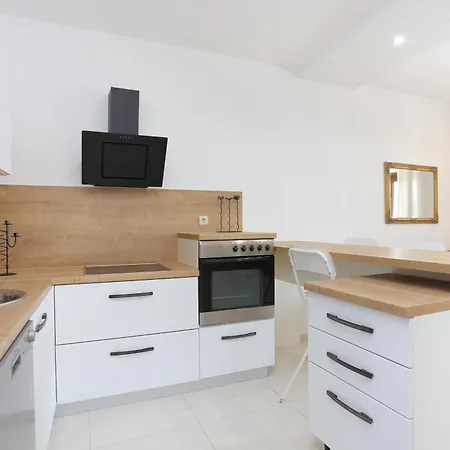 Apartamento With Parking Space Mastrinka, Ciovo - 4324 *