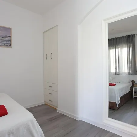 With A Parking Space Mastrinka, Ciovo - 4324 Apartment