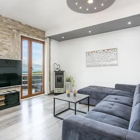 With A Parking Space Mastrinka, Ciovo - 4324 Apartment Trogir