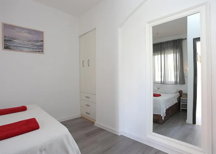 With Parking Space Mastrinka, Ciovo - 4324 Apartment